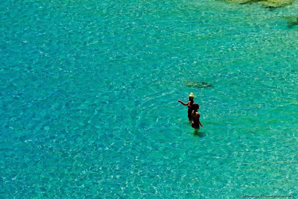 Il colore meraviglioso del mare alla Tabaccara - Foto di Giancarlo Bogoni per Lampedusainfoto